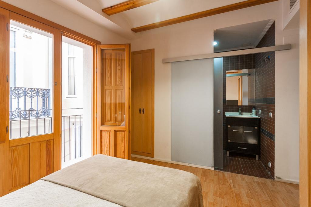 Like Apartments Lonja Валенсия Экстерьер фото