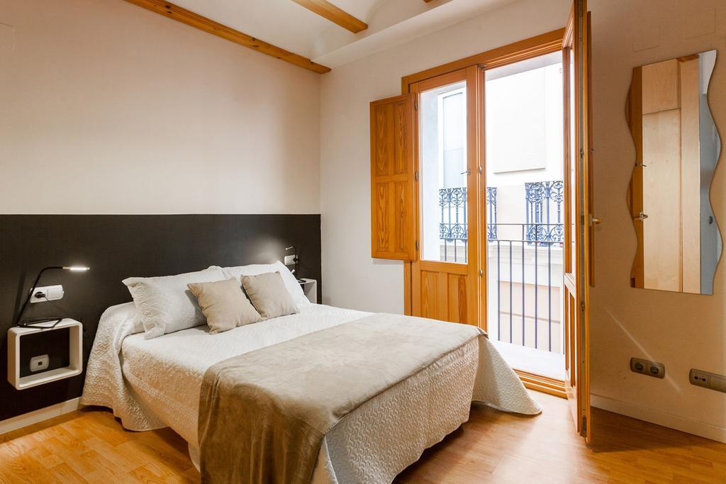 Like Apartments Lonja Валенсия Экстерьер фото