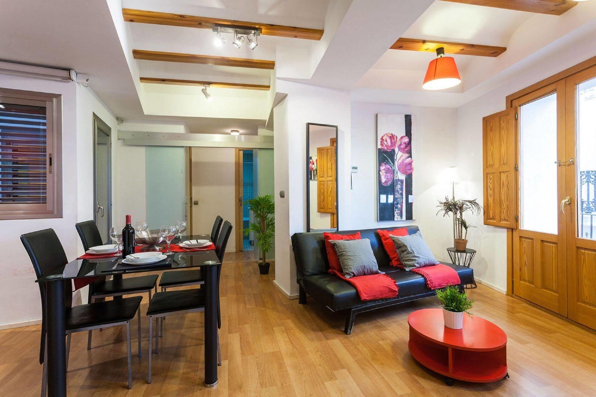 Like Apartments Lonja Валенсия Экстерьер фото